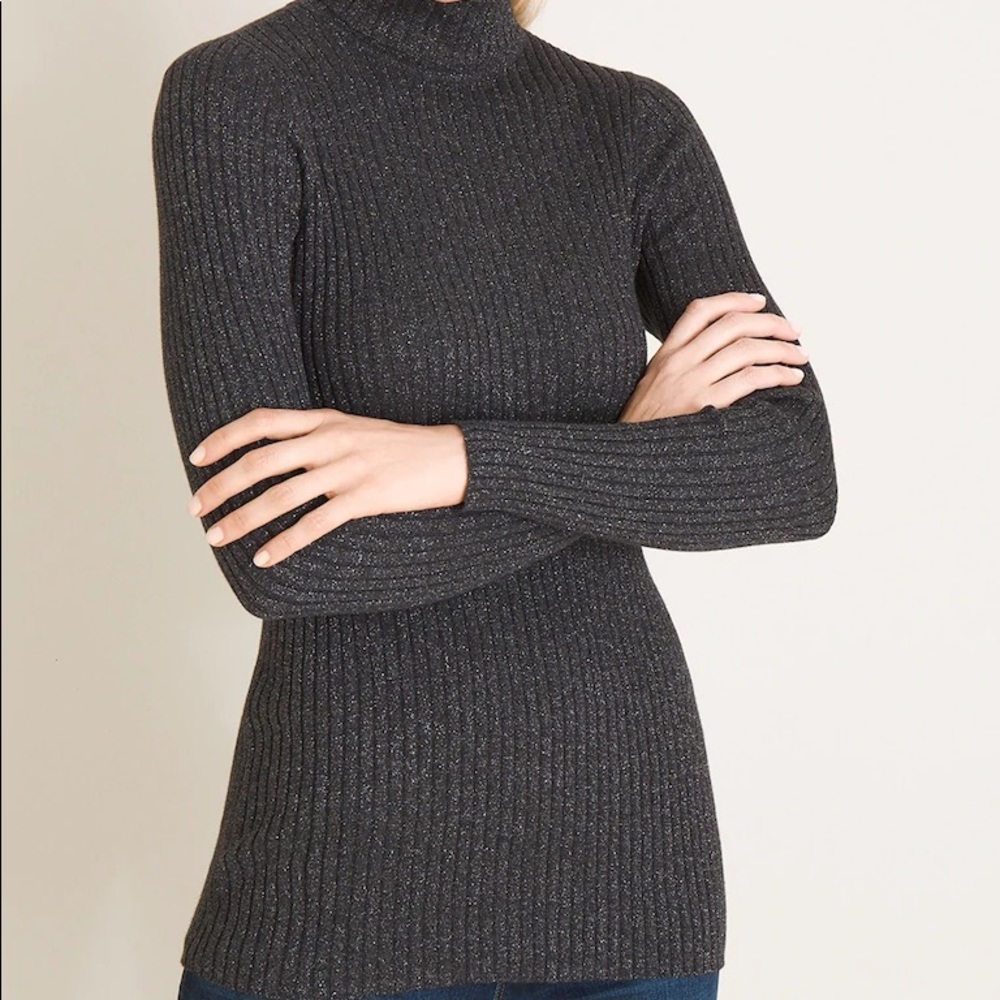 Chico’s grey ribbed turtleneck sweater